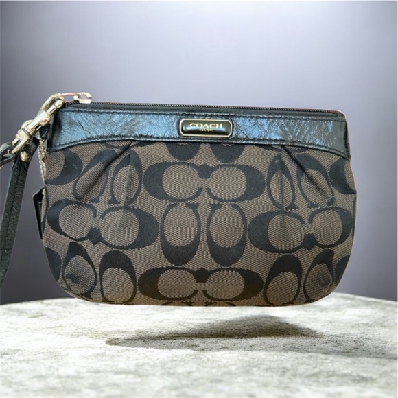 Coach Black Monogram Zippy Wristlet. EUC - Picture 2 of 7